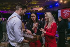 thumbs_1_48942548608_d951dfca00_b