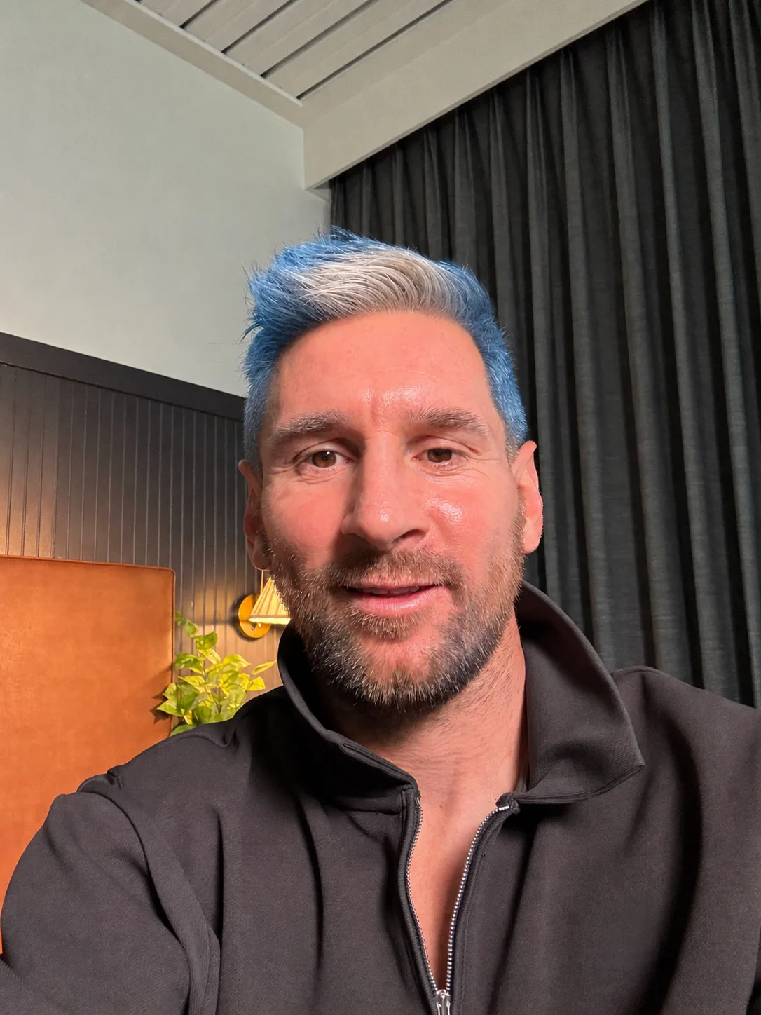 Leo Messi invita a los fans a entrar en el espíritu del juego con ChatGPT