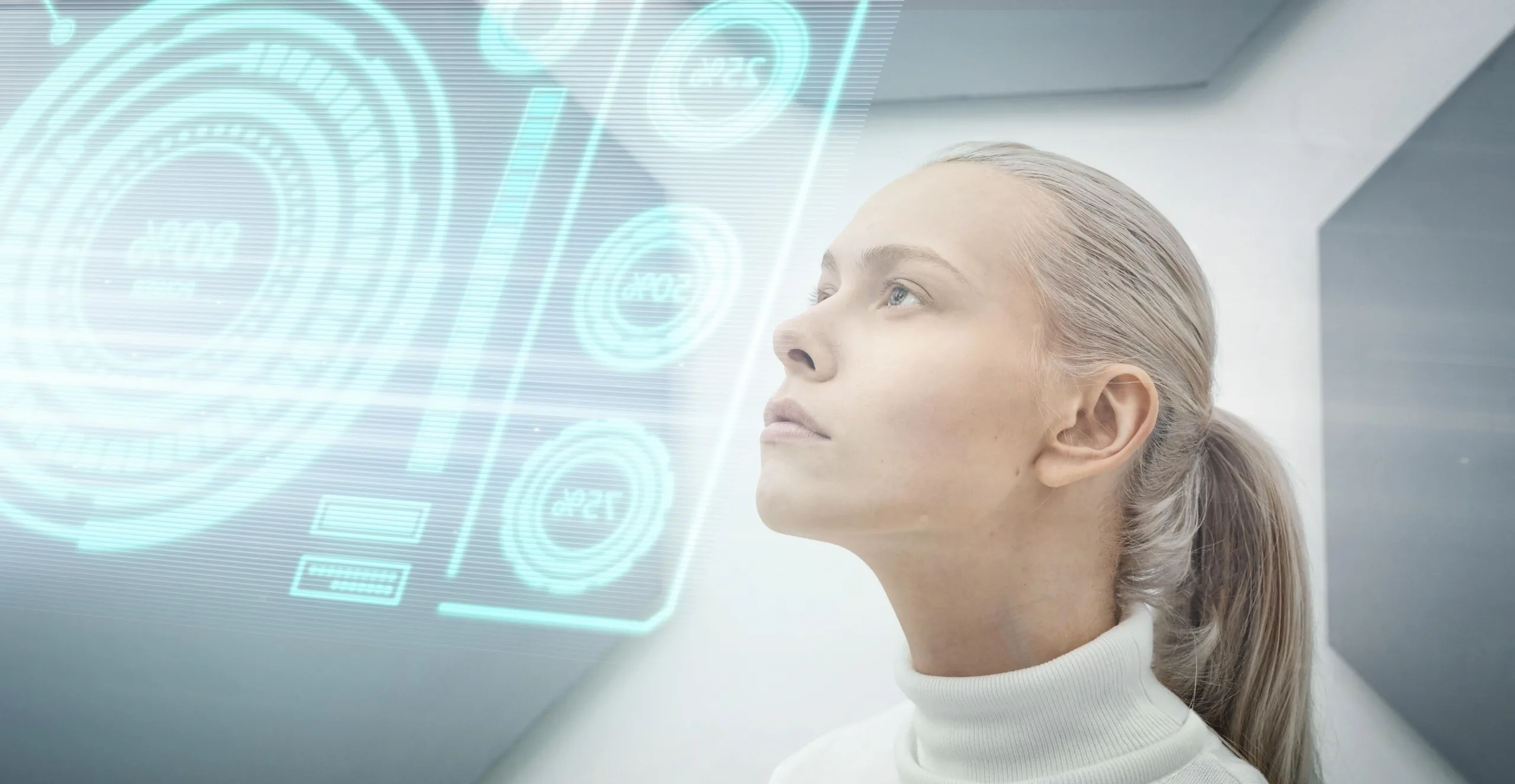 79% de los chilenos exige que empresas informen cuando sus productos y servicios utilicen Inteligencia Artificial