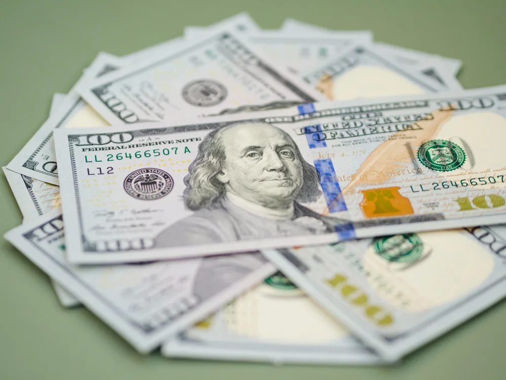 Dólar en Chile abre a la baja por alza del cobre: cotiza cerca de $931