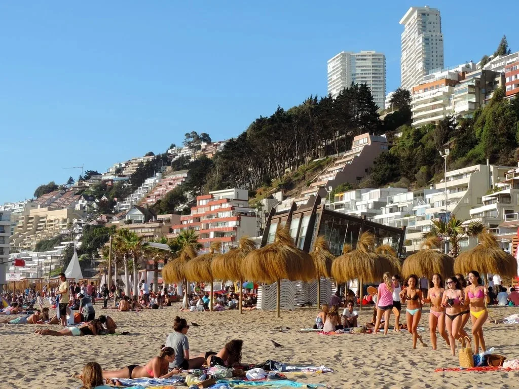 Viña del Mar, Santiago y La Serena son los destinos nacionales favoritos de los chilenos